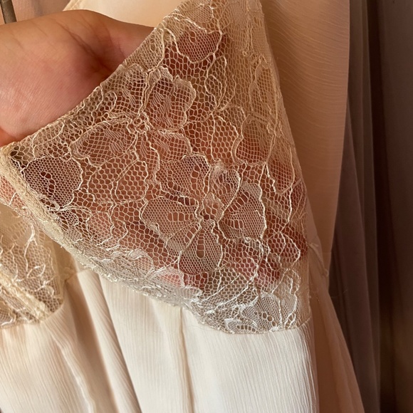 White by Vera Wang Cream Lace back dress NWT Size 26 - Picture 4 of 8